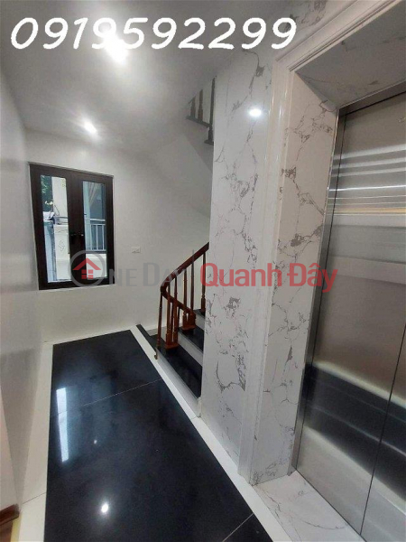 URGE SALE TRAN DUY HUNG HOUSE - 7 LEVELS ANGLE LOT Elevator - BRAND NEW HOME - CAR INTO THE HOUSE Vietnam Sales, đ 14.5 Billion