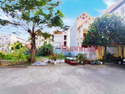 Land for sale for villa construction south of Lach Tray River - 188m² - 9m frontage - right near Cau Rao Bridge. _0