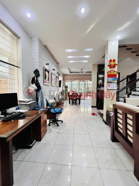 RẤT GẤP BÁN SIÊU BIỆT THỰ LÀNG VIỆT KIỀU CHÂU ÂU MỘ LAO HÀ ĐÔNG - TRỤC CHÍNH ĐẸP NHẤT - KHU CAO CẤP - NỘI Việt Nam Bán đ 48 tỷ