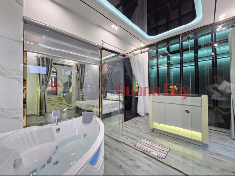 - Sơn Trà, Khách sạn mặt tiền Hà Bổng, 15,5 tầng có bể bơi vô cực, thu nhập gần 300tr/th, sát bãi tắm phạm _0