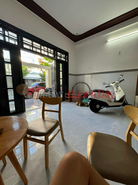 Beautiful house at good price near My Khe beach, Son Tra, Da Nang. 75m2, 3 beautiful new floors, Duong Tri Trach street, only 6.5 billion Sales Listings