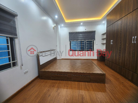 Beautiful 5-Storey House Hoang Quoc Viet, Cau Giay, Fully Furnished, Area 30m Only 4.2 Billion _0