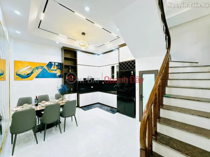 Xuan Thuy house for sale Area: 50m2 \\/ 4 floors \\/ MT 4.5m \\/ PRICE 7.5 billion Sales Listings