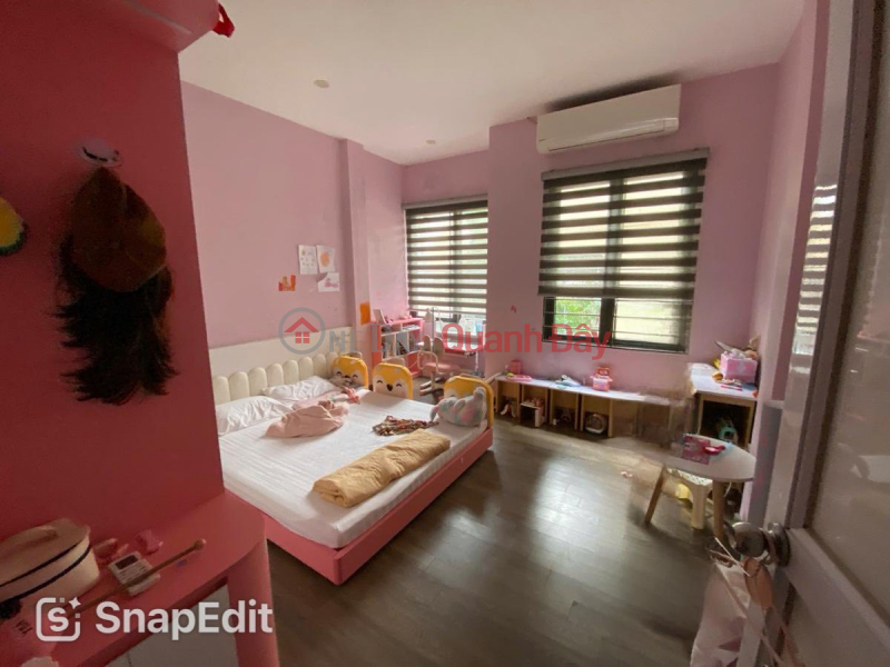 Reduced by 1 billion VND! House for sale on Pho Hue street, 45m2, 4 floors, 4m frontage, 41 billion VND, sidewalk access, excellent for business. Sales Listings