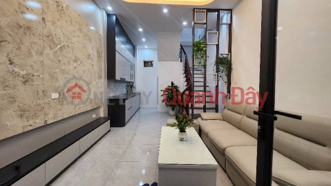 thụy khuê 30m x5 tầng 7,95 tỷ ngõ ba gác,thông,2 thoáng,5p ra hồ tây _0