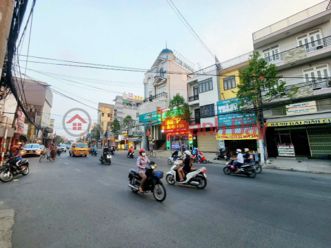 Selling a house on the front floor of Pham Van Thuan, 160m2, opposite Tan Mai market, only 16 billion VND _0