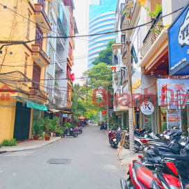 (5m FRONTAGE) House for sale in NGUYEN CHI THANH alley, Dong Da. Area 51m2, 5 floors. Corner lot, car parking at door _0