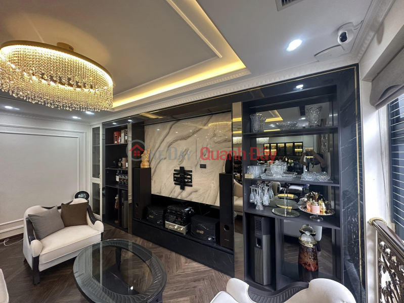 SUPER rarity in SAI DONG 7 storeys Elevator, CAR GAR, INVESTMENT PRICE 12.2 BILLION Sales Listings