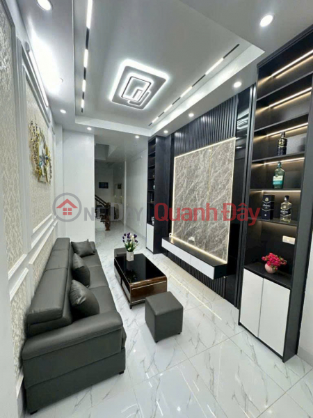 House for sale in Vuong Thua Vu, 40m2 x 5 floors, close to the street - 2 permanently open sides, only 5.2 billion Sales Listings