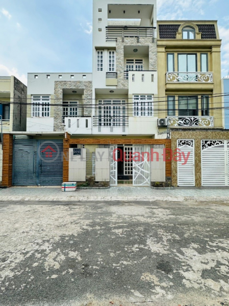 Urgent sale of 4-storey house, 10x18, Nguyen Duy Trinh Street, Phu Huu, District 9 for only 15 billion Sales Listings