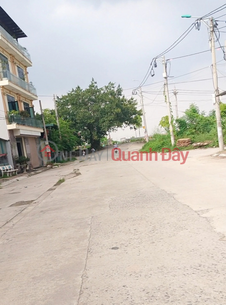 Land for sale at Lai Yen Auction 75m Road width 30m sidewalk Price 5.7ty near road 40m Sales Listings