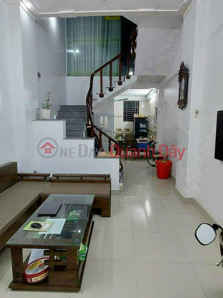 House for sale in Cam Thuong Street lane, house built to live in very solidly, carefully built since 2015 still brand new Sales Listings
