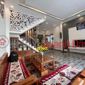 New Trung Nu Vuong downtown townhouse – fully furnished with car lanes, price 3 billion a bit Contact 0988677254 _0