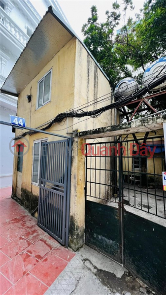 Thuy Khue Townhouse for Sale, Tay Ho District. 203m Frontage 15m Approximately 18 Billion. Commitment to Real Photos Accurate Description. Owner Wants Sales Listings