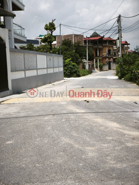 RARE SEGMENT - TRI QUA LAND - CAR ACCESS - NEAR METROPOLITAN CITY - RED BOOK OWNER! _0