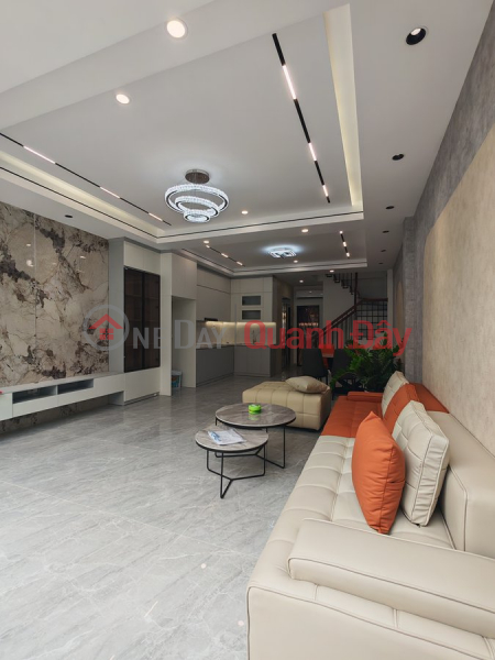 NEW HOUSE FOR SALE IN NGOC THUY STREET, LONG BIEN DISTRICT, 66m2, 5 FLOORS, PRICE 12.7 BILLION VND. CAR PARKING AVAILABLE AT THE GATE. Sales Listings