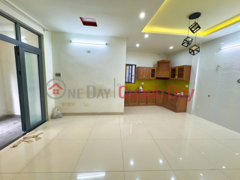 ► Tieu La Auto Alley near Binh An 7, 51m2, 5m wide, 3 floors, 5.x billion _0