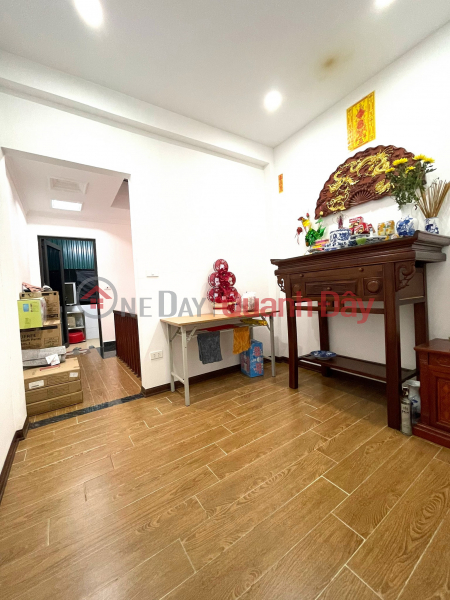 House for sale 57m2 Nghi Tam street, Tay Ho Car park at gate 5 rooms Car phi 10m 6.6 Billion, Vietnam Sales | đ 6.6 Billion