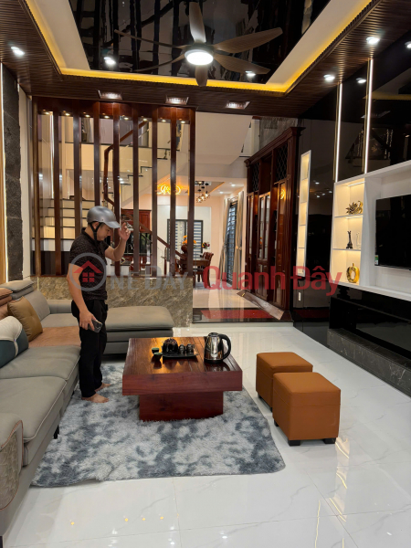Cam Le Center, 3-storey house Le Kim Lang, 7.5m road, 9m sidewalk, near airport and Le Dai Hanh. | Vietnam | Sales đ 6.48 Billion