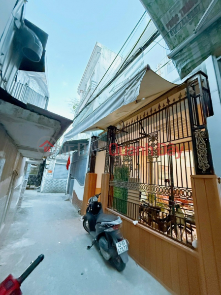 ► Nhà Kiệt gần Lê Độ + Điện Biên Phủ, 63m2, 2 tầng 4PN, 3WC sân rộng, 4.2 tỷ, Việt Nam Bán, đ 4,2 tỷ