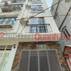 7 BILLION VND HOUSE IN CAU DIEN, WALKING DISTANCE TO METRO STATION, PEACEFUL RESIDENTIAL AREA, NEAR KINDERGARTEN, C123 _0