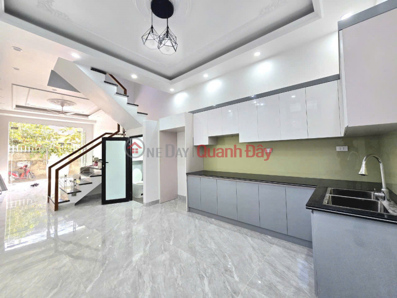 Property Search Vietnam | OneDay | Residential Sales Listings, 4-storey house in Ngo Gia Tu, 51m alley, car parking at door, PRICE 5.18 billion, near Cat Bi Market