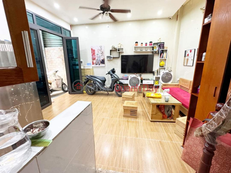 Only 1 apartment Tran Hung Dao Hoan Kiem 26mx3T 2 bedrooms with car parking near the street right at the corner 4 billion contact 0817606560 Vietnam Sales, đ 4.69 Billion