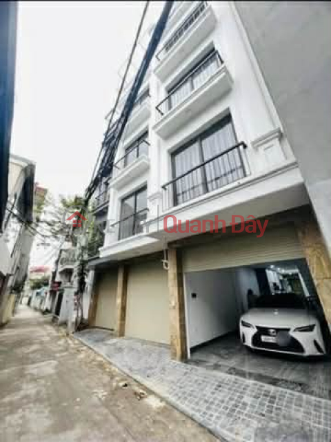 House for sale in Co Linh-Bat Khoi, 5 floors, 4 bedrooms with en-suite bathrooms, garage, parking available. _0