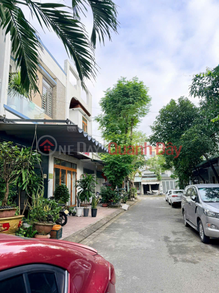 | Please Select Residential Sales Listings đ 6.8 Billion