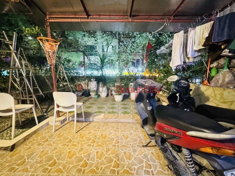 bán nhà tập thể nghĩa tân,tầng 2-DT 100m giá 5,95 tỷ Niêm yết bán