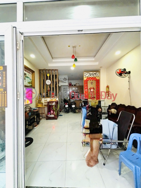 BUSINESS FRONTAGE - 8M STREET WITH SIDEWALK - 4.5 x 9.5 - 3 FLOORS - OVER 4 BILLION Vietnam | Sales đ 4.8 Billion