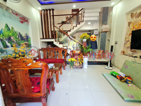 PRICE SHOCK! 2-storey house with 5.5m street frontage right at Ngu Hanh Son District People's Committee-86m2-Nearly 3 billion _0