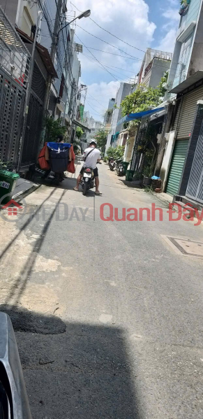 Nhà đẹp, thiết kế hiện đại, đúc thật 4 tầng, nằm trong khu dân cư hiện hữu, hẻm xe tải chạy vi vu, an ninh Niêm yết bán
