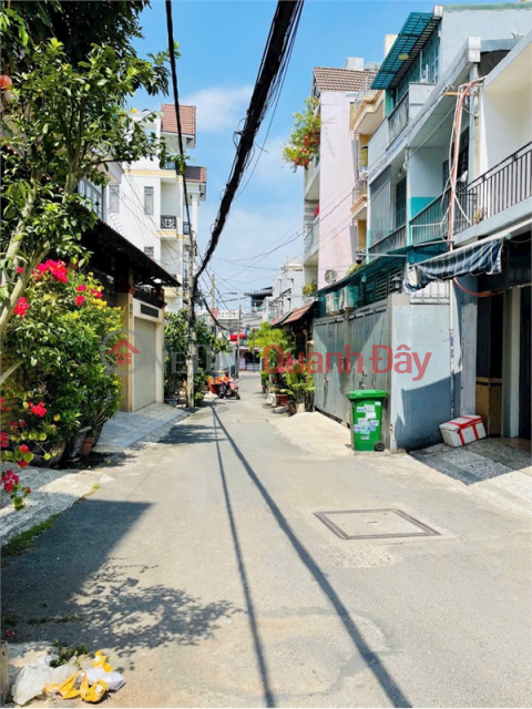 BEAUTIFUL 4-STOREY HOUSE –- 7M WIDE ALLEY –– NEAR LE DUC THO STREET FRONTAGE, GO Vap<br \/> -- Only 6.2 BILLION _0