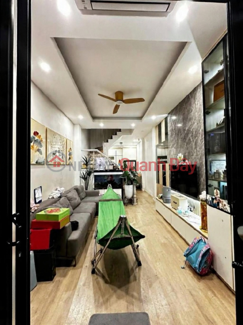 Thuỵ khuê tây hồ 42m x4 tầng 10,8 tỷ-mặt ngõ thông,kinh doanh,ô tô tránh 50m _0