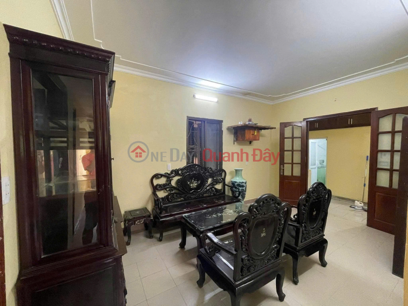 Cho thuê căn hộ Tập thể tầng 5 ngõ 805 Giải Phóng 120m2, 3 ngủ, 9 Triệu Full đồ | Việt Nam, Cho thuê | đ 9 triệu/ tháng