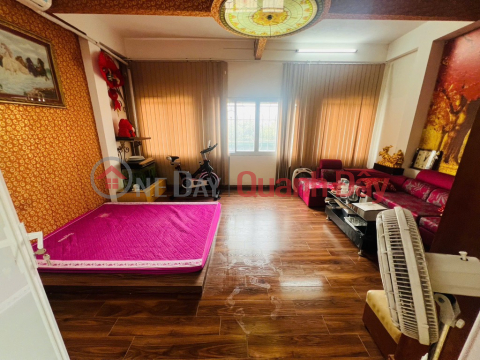 Bán nhà Đội Cấn, Ba Đình, 37m2, 5 tầng, Mt 5.6m, chỉ 9.15 tỷ _0