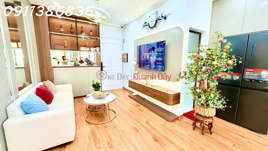 Chung cư F5 Trung Kính 60m 2PN Nội thất chất chơi, 6.68 tỷ TT Cầu Giấy Niêm yết bán