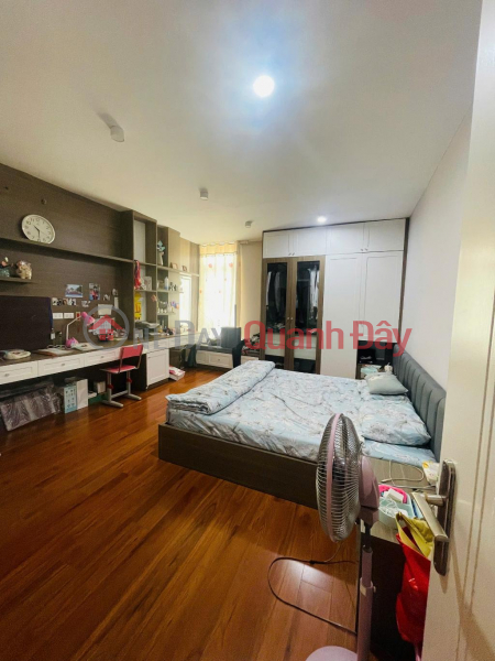 Only one spacious house available. House in alley 78, Bo De. 45m² x 5 floors, only 8.3 billion VND (negotiable). Contact 0936123469, Vietnam Sales đ 8.3 Billion