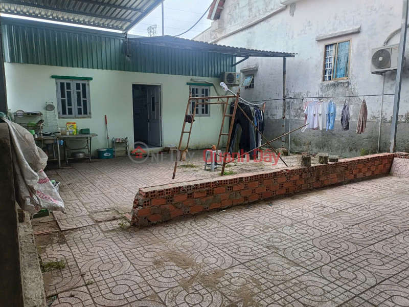 Property Search Vietnam | OneDay | Nhà ở Niêm yết bán | Chính chủ bán đất tặng nhà tại Lương Hòa, Bến Lức - Vị trí rất đẹp - Đường 6m, xe tải 6 tấn