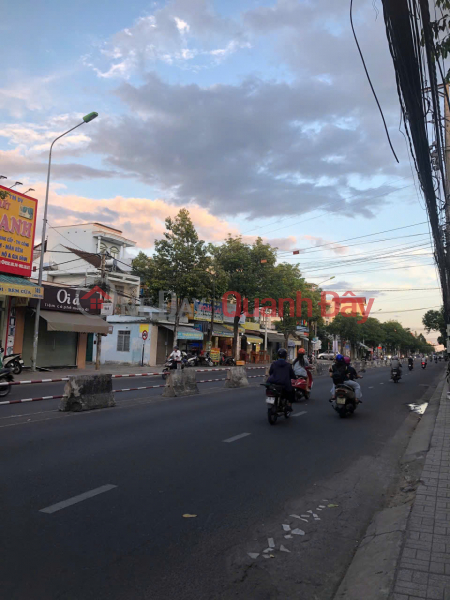Property Search Vietnam | OneDay | Nhà ở Niêm yết bán Bán nhà đẹp 4 tầng mặt tiền Lê Hồng Phong, Phước Long, Nha Trang giá chỉ 9,1 tỉ