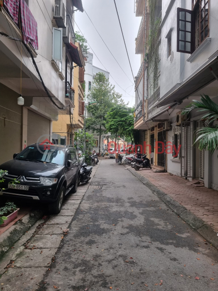 Property Search Vietnam | OneDay | Residential Sales Listings 70m 5 Floor Front 10m Nhon 10 Billion Sublot Car Officers Running Around Dan Tri Cao Center of Cau Giay District.