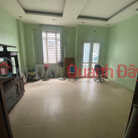 House for sale on Phuong Mai street, Dong Da district, Hanoi, 30m2, 5 floors, frontage 3.1m.5.6 billion. _0