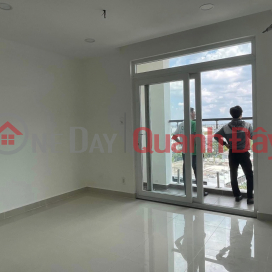 2BR 1WC apartment right in front of Ly Chieu Hoang, district 6 - move in immediately, less than 2 billion VND _0