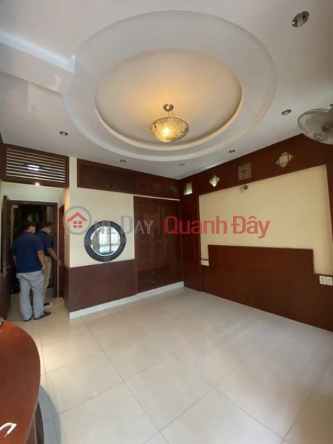 House for rent on flower street frontage, Phan Xich Long area _0