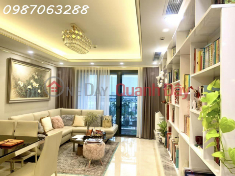 CAU GIAY CENTER POINT APARTMENT FOR SALE 2 BEDROOM 1 WC APPROXIMATELY 4 BILLION _0