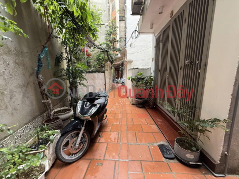 BÁN NHÀ NGỌC KHÁNH - GIẢNG VÕ - NHÀ ĐẸP DÂN XÂY - 42M2X5T - 9.85 TỶ _0