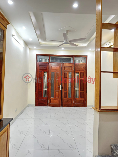 NEW BUILDING 5-FLOOR HOUSE - 20M TO THE STREET - CAR PARKING DAY AND NIGHT - ADVERTISING HOA BINH PARK - POPULATED AREA - SECURE _0