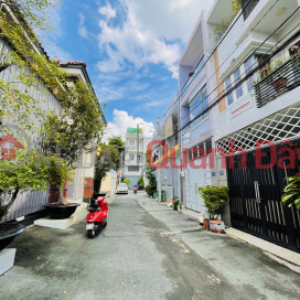 3-storey house for sale on Le Van Chi Auto Street, Thu Duc - Near University of Technology - 3 bedrooms, High-class residential area _0