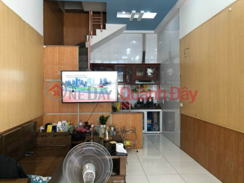 The owner sent for sale a 2-storey house on the forbidden street Le Loi _0